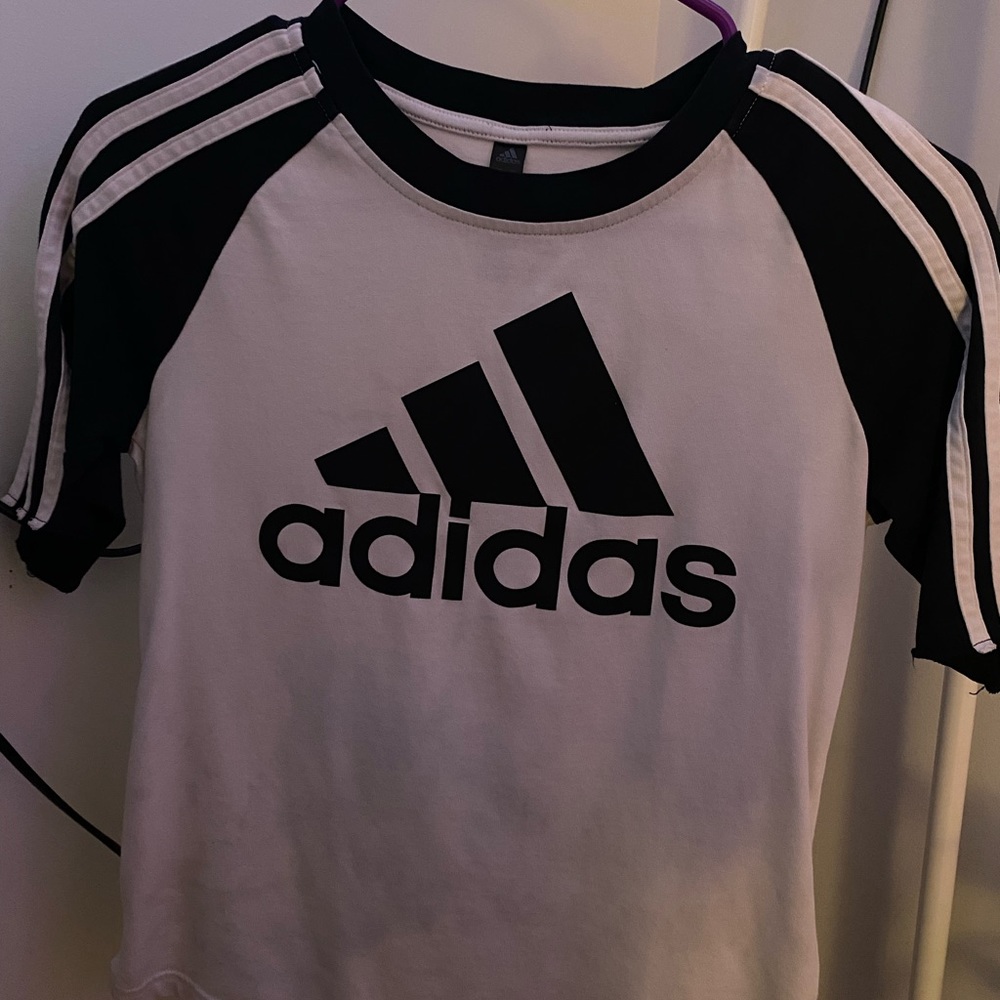 a good adidas shirt